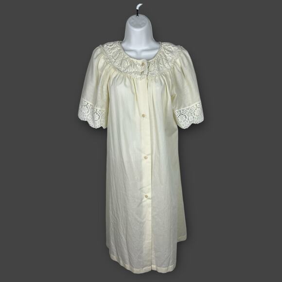 Vintage Yellow Gilead Lace Button Front House Robe Dress Coat Granny Chic Small - Picture 1 of 7
